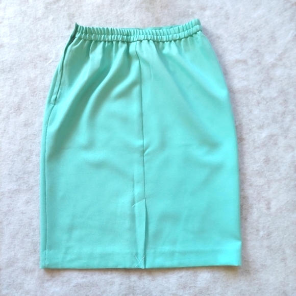 Haberdashery Petites skirt NWOT - Picture 3 of 8